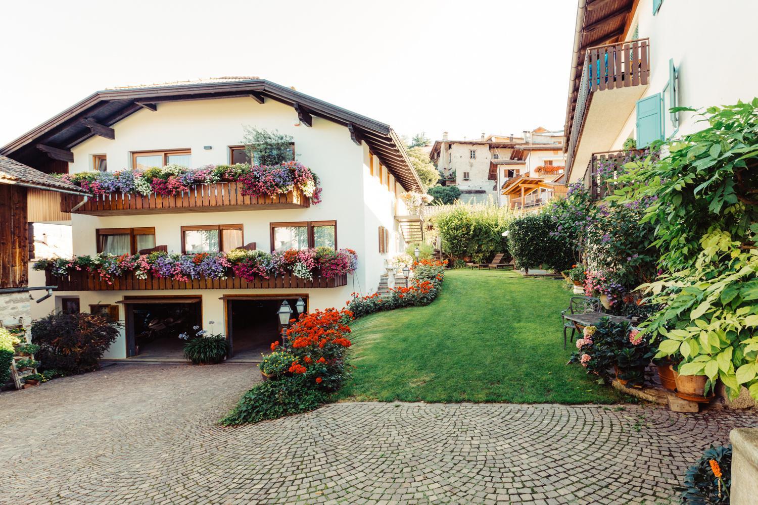Amplatz 1523 - B&B And Suites Монтаня Екстериор снимка