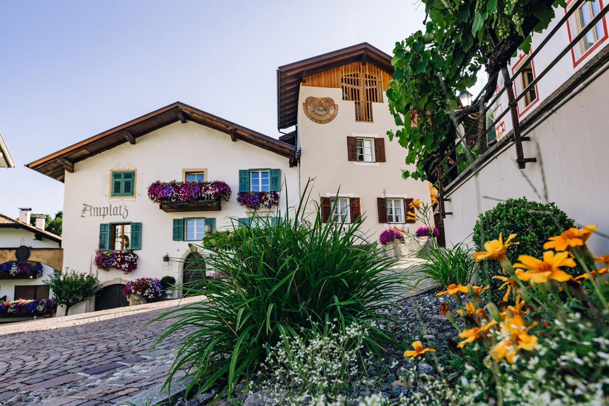 Amplatz 1523 - B&B And Suites Монтаня Екстериор снимка